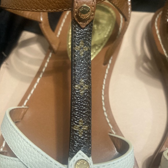 NEW - Louis Vuitton Explorer Flat Sandals - Picture 9 of 11